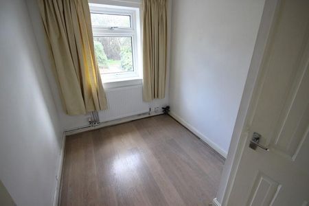 2 bedroom bungalow to rent - Photo 2