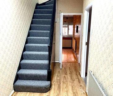 4 bedroom terraced house to rent - Photo 5