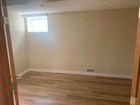 For Lease - 151 Goulding Avenue Unit# Lower Unit, Toronto, Ontario - Photo 2