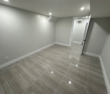 For Lease - 437 Woodbridge Avenue Unit# Rear, Vaughan, Ontario - Photo 5