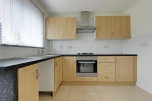 3 BEDROOM House - Link Detached - Photo 4