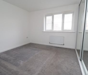 2 bedroom semi-detached house to rent - Photo 3