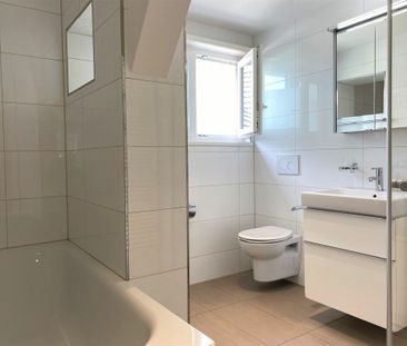 Sehr gepflegte 3,5-Zi.-Wohnung mit grosser Terrasse - Photo 3