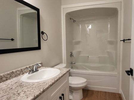 For Lease - 9 Oak Street Unit# Lower, Bayham, Ontario - Photo 5