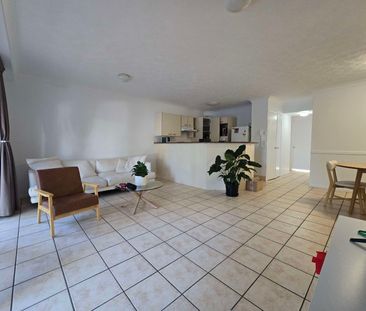 Miami - Photo 2