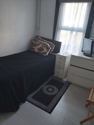 Room in a Shared House, Kenworthy Road, E9 - Photo 1
