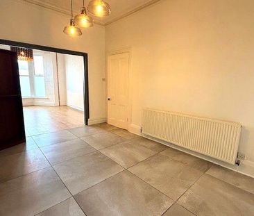 6 bedroom terraced house to rent - Photo 2