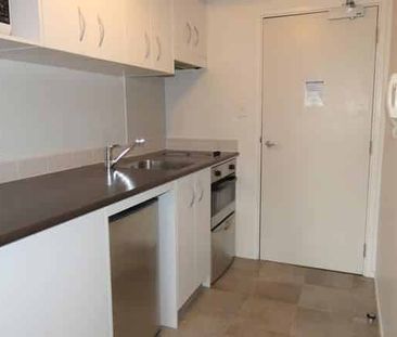 Spacious Studio in The Statesman – Unbeatable Location! - Photo 5