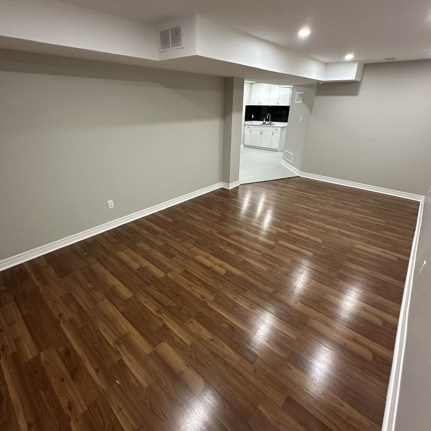 For Lease - 55 Breeze Drive Unit# Bsmt, Bradford West Gwillimbury, Ontario - Photo 1