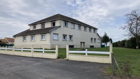 Location Appartement 4 pièces 68m² COLLEVILLE MONTGOMERY 14880 - Photo 3