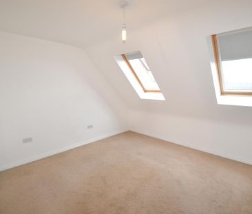 3 bedroom terraced house to rent - Photo 6