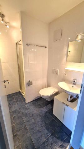 Spacious 3.5 room apartment on the 2nd floor - approx. 85m2 - Photo 3