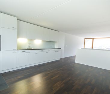 Moderne Maisonettewohnung mit Gartenanteil - Photo 1