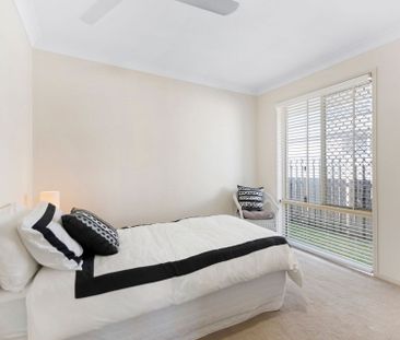 Spacious & Stylish Home for Lease in Oxenford! - Photo 4