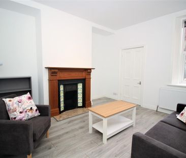 2 bedroom Flat to rent in Salters Road, Gosforth, Newcastle Upon Tyne - Photo 2