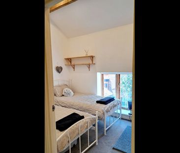 2 Bed Terraced House, Artisan View, S8 - Photo 5