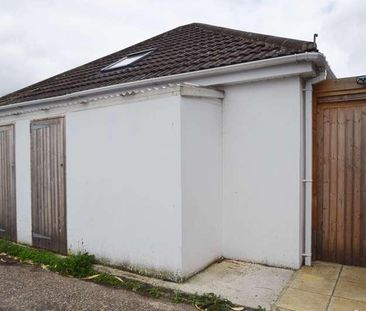 Poole, BH12 - Photo 2