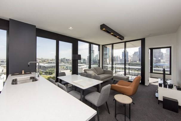 7th floor 2 bed 2 bathroom in South Brisbanes best location - Photo 1