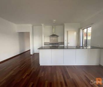 Modern Family Home with Theatre Room, Side Access & Spacious Alfresco - Photo 6