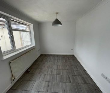 3 bedroom house to rent - Photo 2