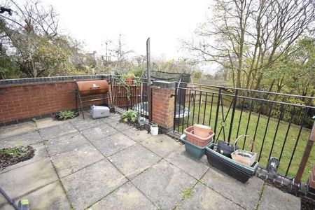 Baxter House, Horniman Drive, London, SE23 - Photo 5