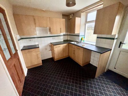 2 bedroom terraced house to rent - Photo 5