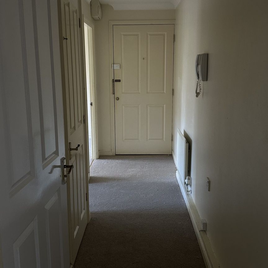 Modern Two Bedroom First Floor Apartment for Rent in Milton Keynes - Photo 1