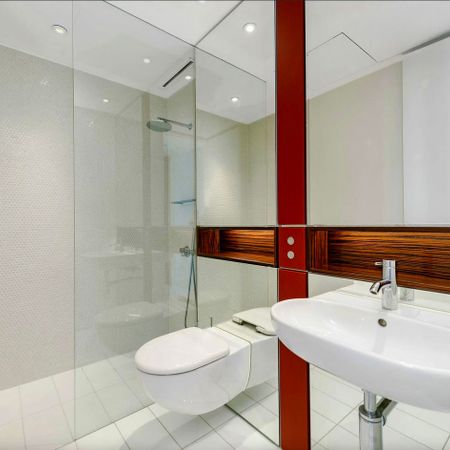 FULLY FURNISHED DUAL KEY APARTMENT AVAILABLE IN CENTRAL PARK - Photo 4