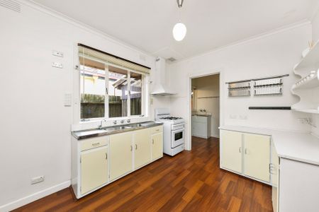 22 Milton Street, Nunawading - Photo 4