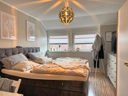 Gemütliche Doppelhaushälfte mit Carport, Terrasse und Garten in ruhiger Siedlungslage von Großefehn - Foto 3