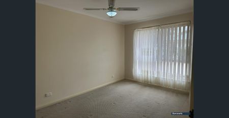 Neat 3 Bedroom Home in Evanston - Photo 2