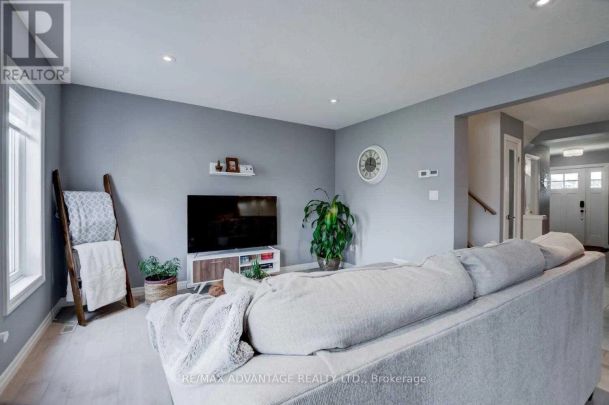 258 PEACH TREE BOULEVARD - Photo 1