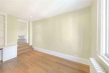 A recently decorated two double bedroom apartment with private terrace in Maida Vale. - Photo 2