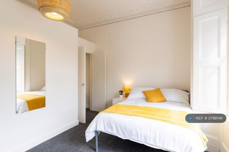 5 bedroom flat to rent - Photo 5