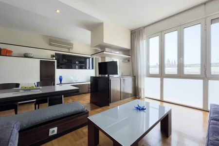 Avinguda del Paral.lel, Barcelona, Catalonia 08015 - Photo 2