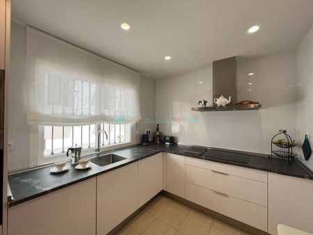 Apartment for LONG-TERM RENTAL in Sierra Blanca, Marbella. - Photo 3