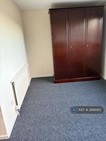 3 bedroom detached house to rent - Photo 4