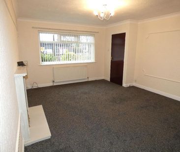 3 bedroom end of terrace house to rent - Photo 1