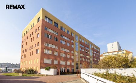 Pronájem bytu 4+kk 82 m² - Photo 3