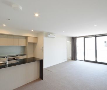 LUXURY APARTMENT IN A GREAT LOCATION! - Photo 1