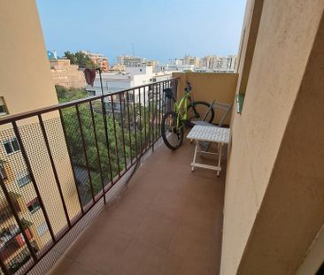 Piso de alquiler en Calle Jacinto Benavente, 1, Ricardo Soriano - Photo 2