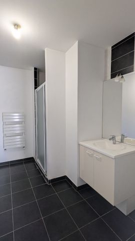 A Louer Carquefou, Appartement 3 Pièces 60.03m² - Parking - Terrasse - Photo 3