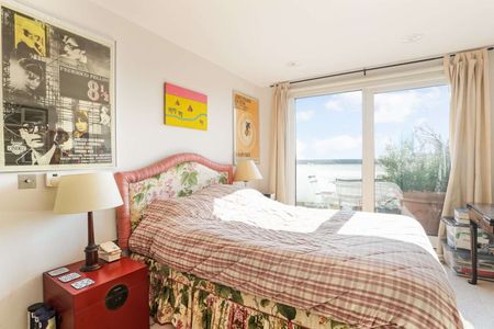 Beautiful penthouse flat in a great Hackney central location. - Photo 4