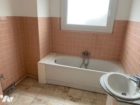 Seclin rue Desmazieres, apt T3 de 80m2 au 2eme étage. 650€ ET 80€ de ch, Dispo. Frais 800€ - Photo 5