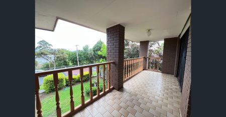 Family Home with Extra Space - Photo 3