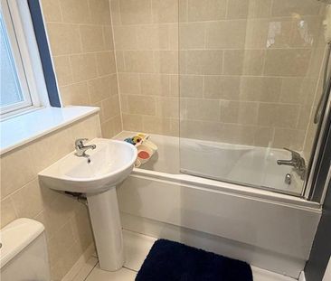 2 bedroom terraced house to rent - Photo 6