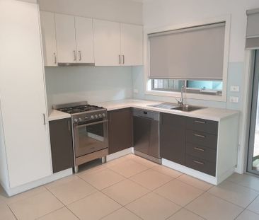 Two-Bedroom Home in a Convenient Mooroolbark Location - Photo 4