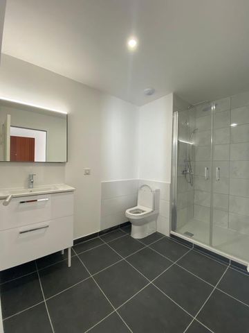 Location Appartement 2 pièces 37m² ISSY LES MOULINEAUX 92130 - Photo 3