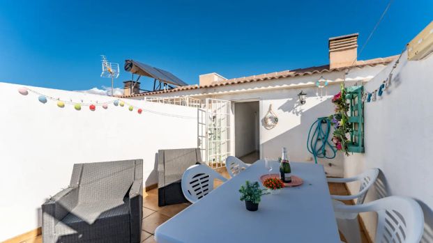 2-bedroom apartment for rent in Los Prados, Málaga - Photo 1