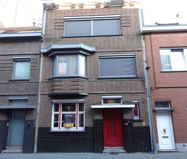 Centraal gelegen 1 slpk app met kelderberging te Turnhout. - Photo 1